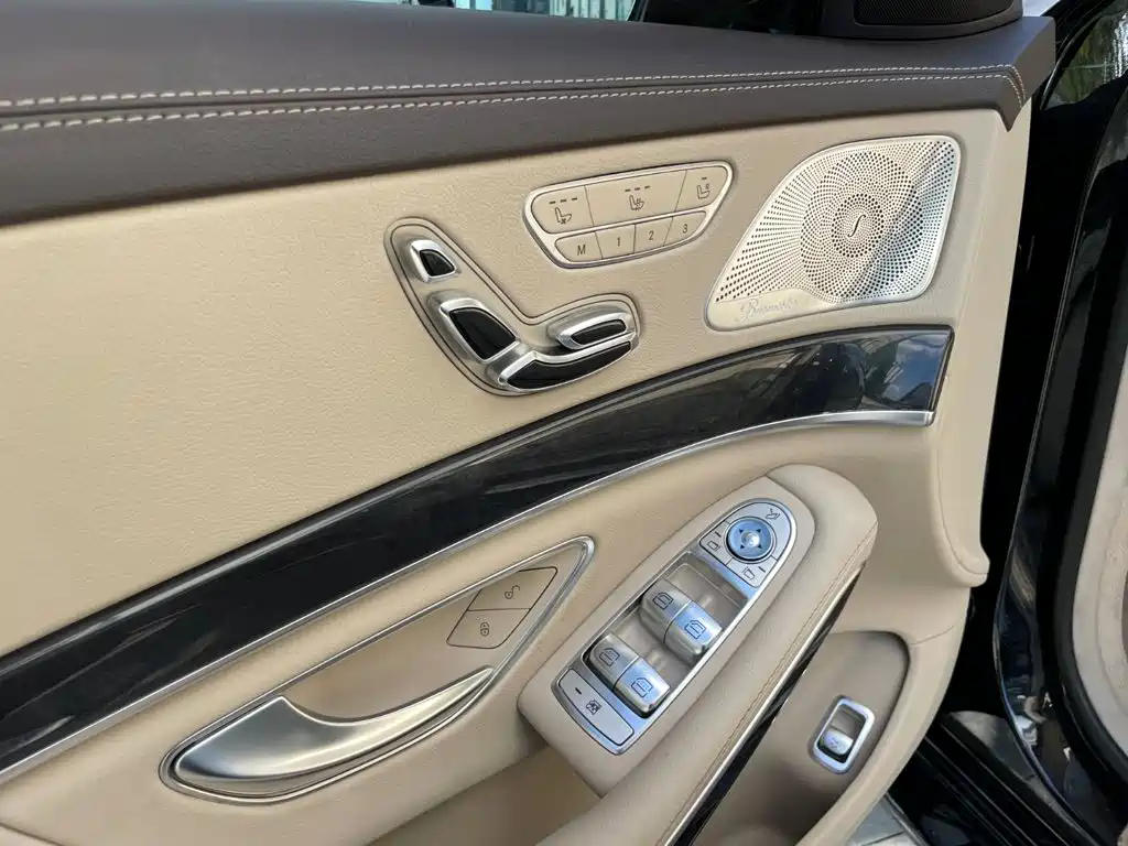 Mercedes-Benz S-Class — миниатюра 11