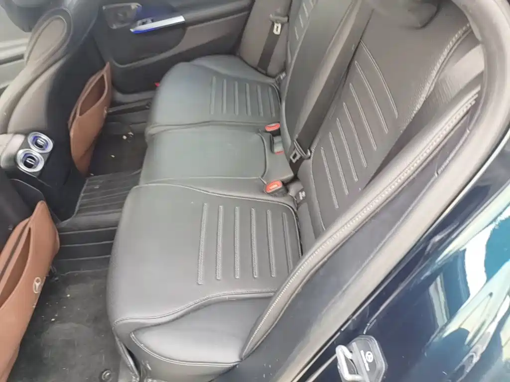 Mercedes-Benz C-Class — миниатюра 17