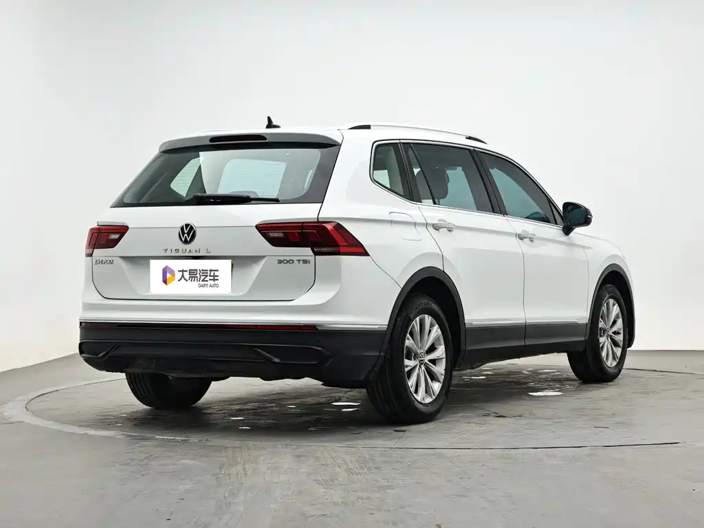 Volkswagen Tiguan L — миниатюра 3