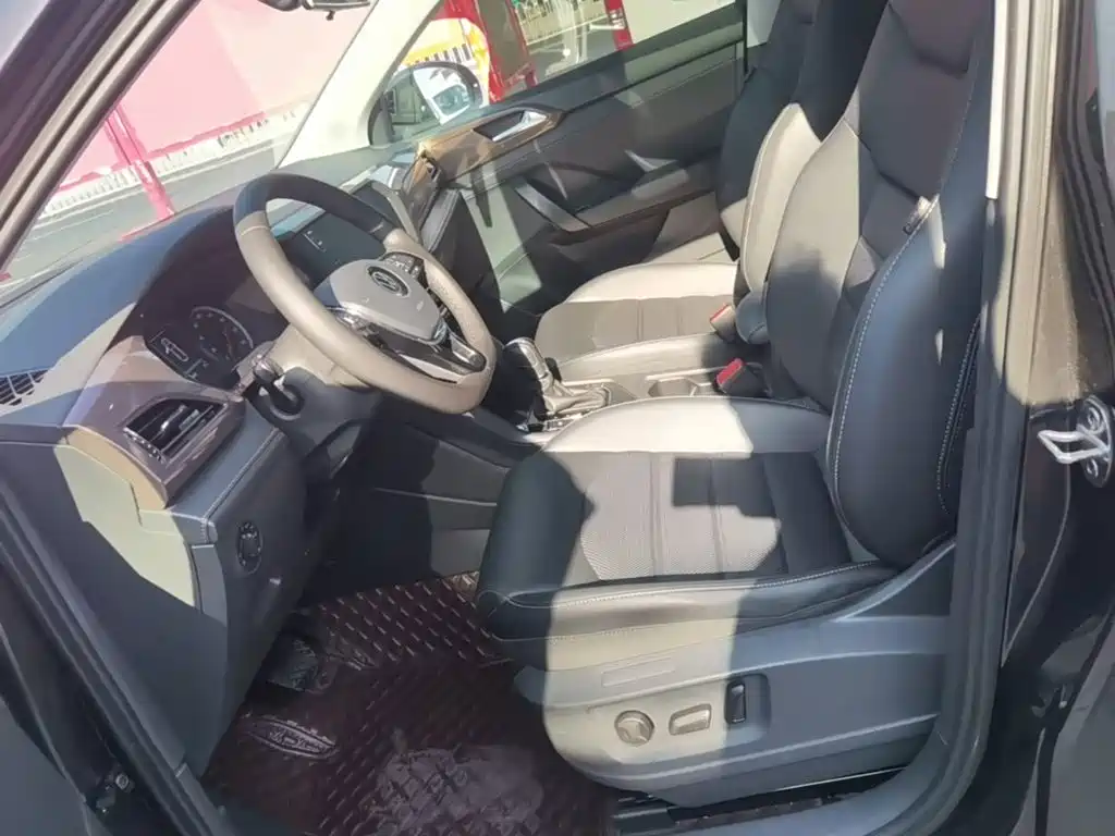 Volkswagen Tharu — миниатюра 15