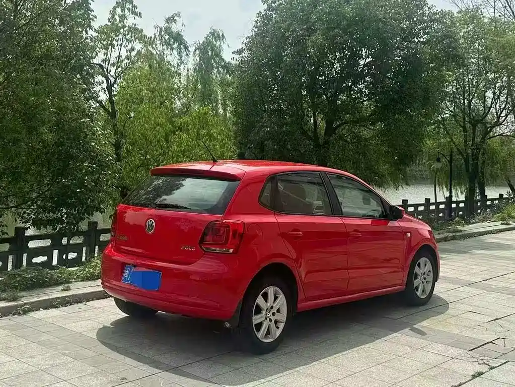 Volkswagen Polo — миниатюра 4