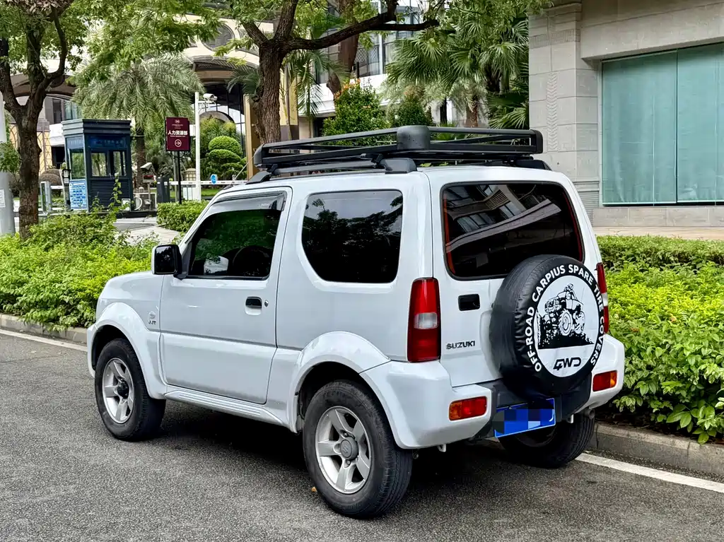 Suzuki Jimny — миниатюра 9