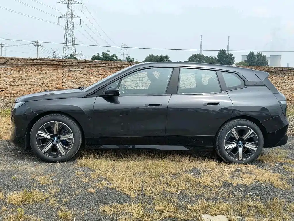 BMW iX — миниатюра 4