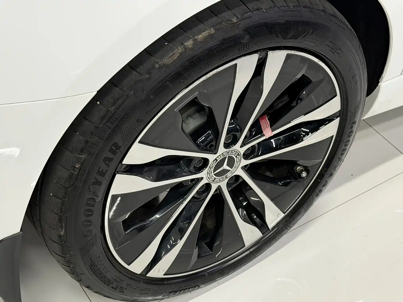 Mercedes-Benz C-class new energy 2024 Белый из Китая, фото 3