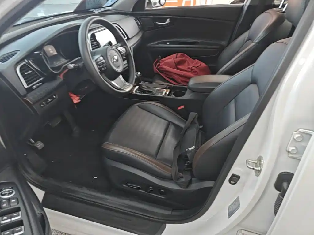Kia K4 — миниатюра 15
