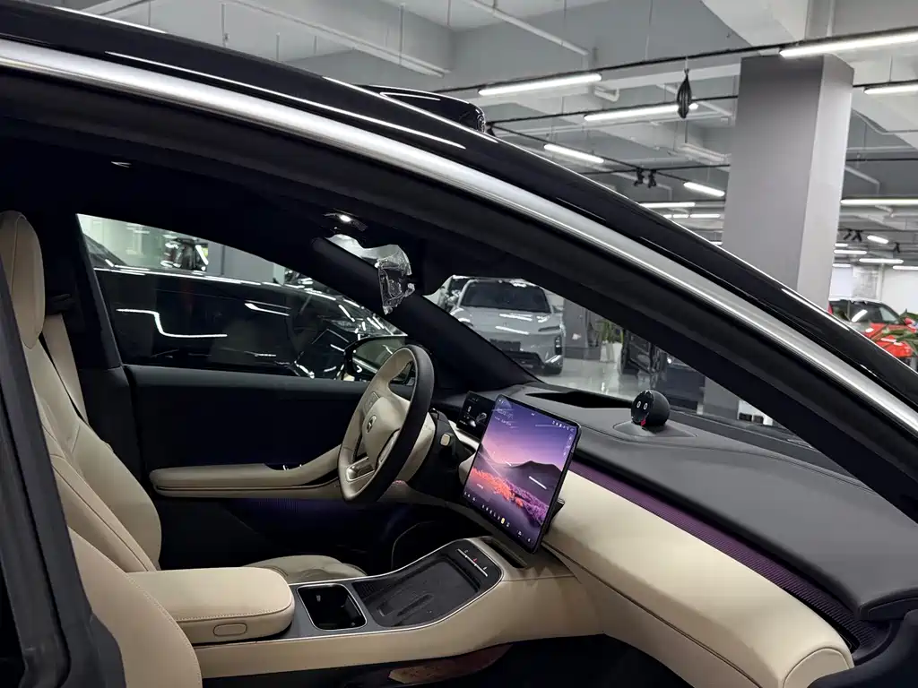 NIO ET5T — миниатюра 3