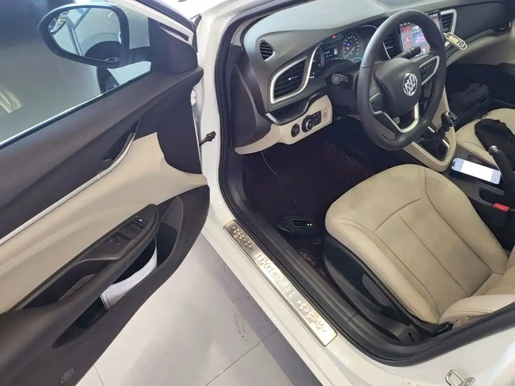 Buick Excelle — миниатюра 16