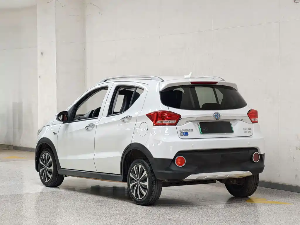BAIC New Energy EC — миниатюра 7