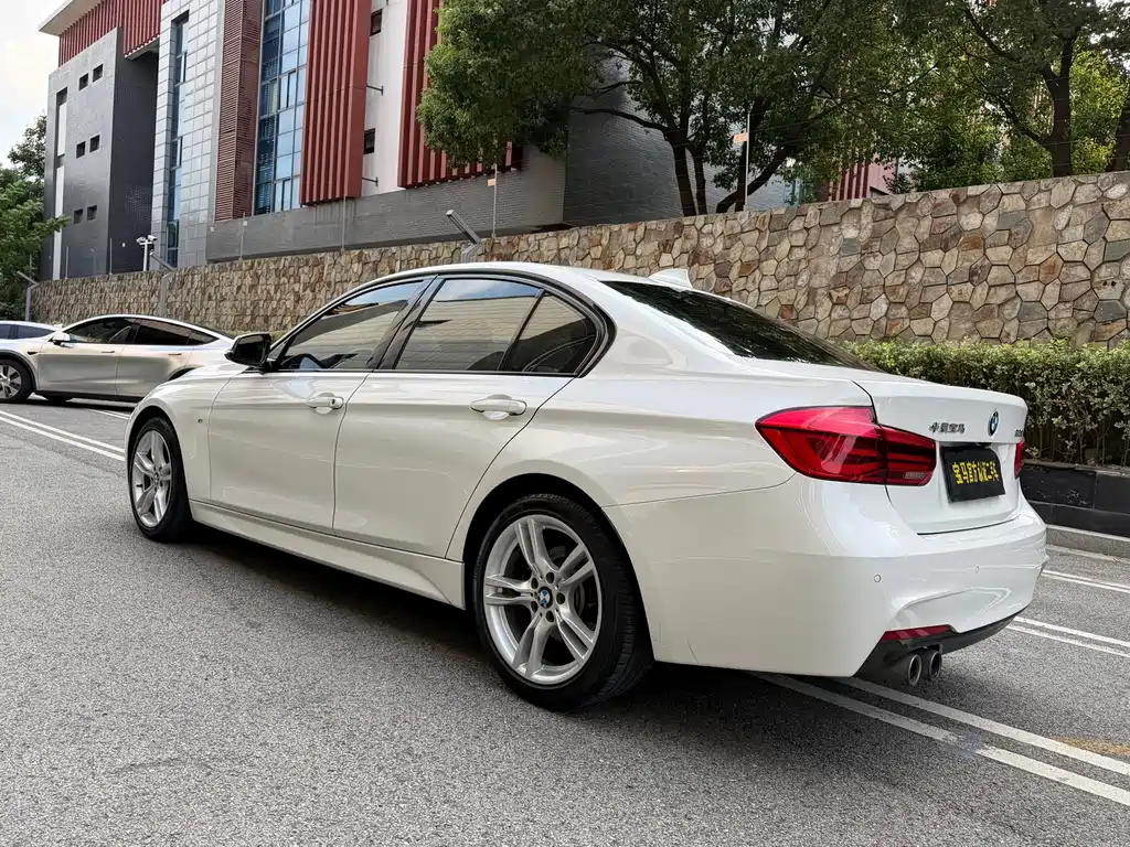BMW 3 Series — миниатюра 17
