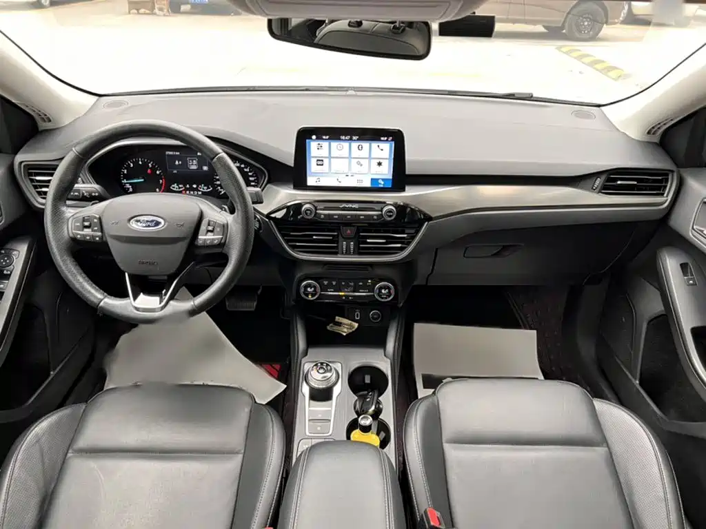 Ford Focus — миниатюра 8