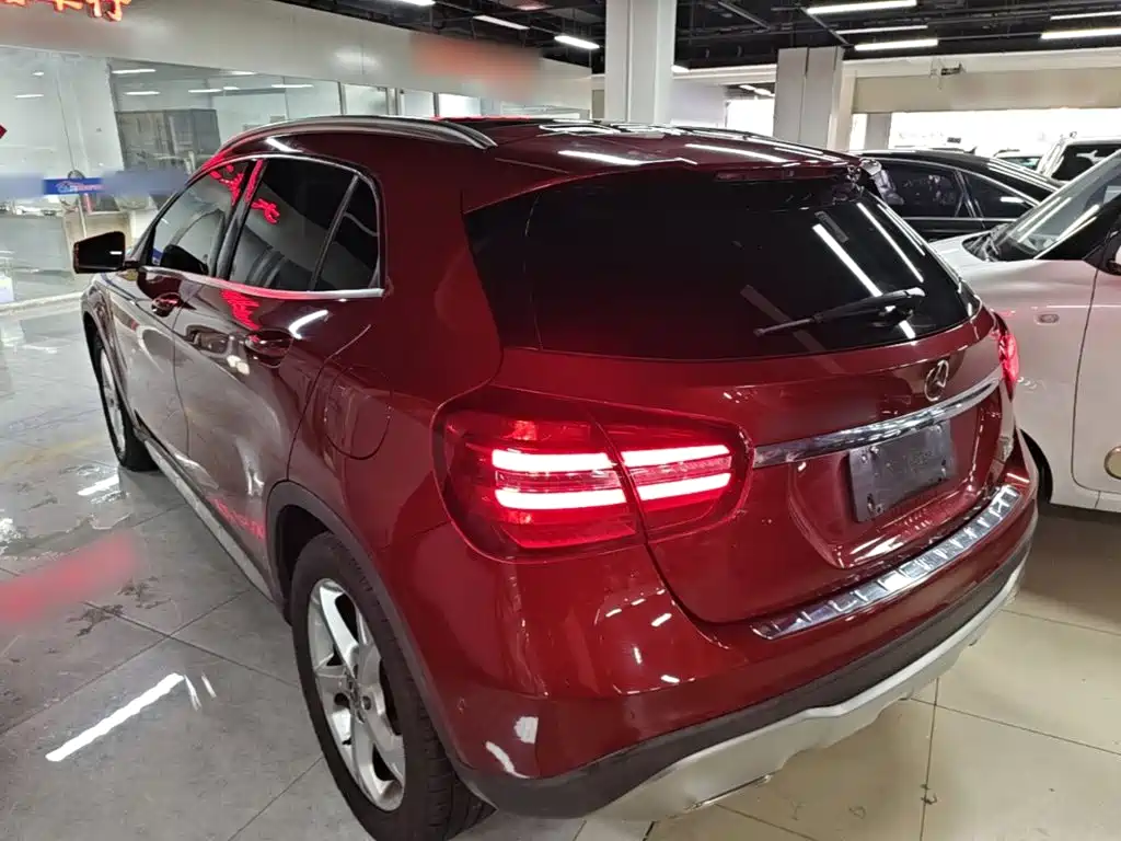 Mercedes-Benz GLA — миниатюра 5
