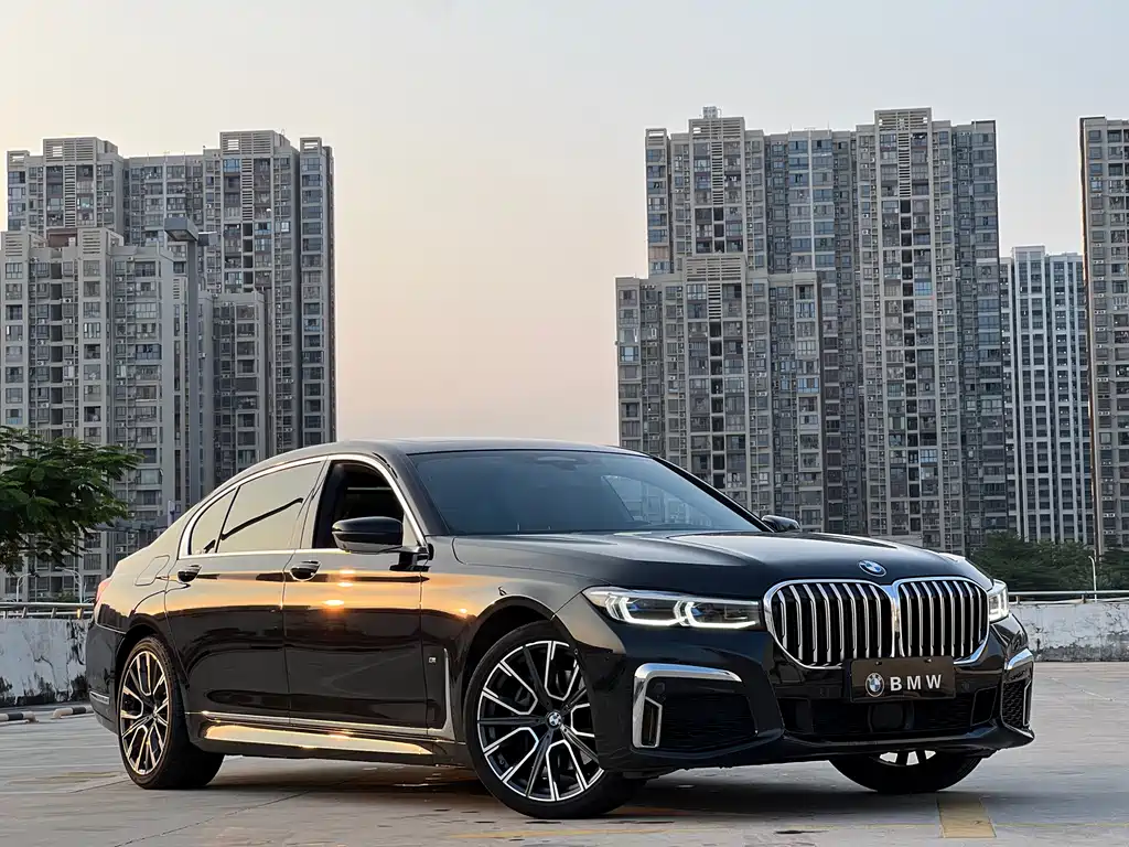 BMW 7 Series — миниатюра 3