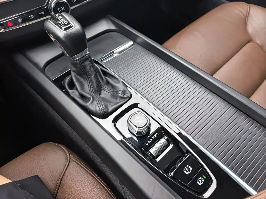 Volvo XC60 — миниатюра 14