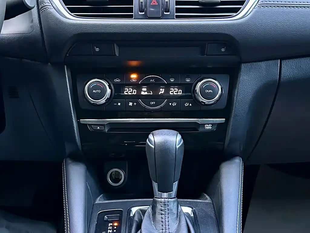 Mazda Atenza — миниатюра 13