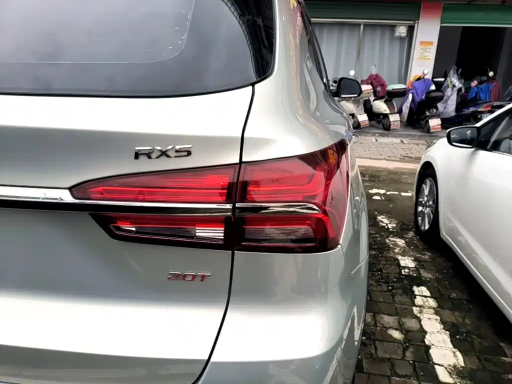 Roewe RX5 — миниатюра 8