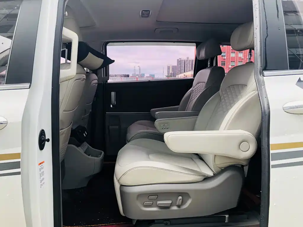 Hyundai Custo — миниатюра 10