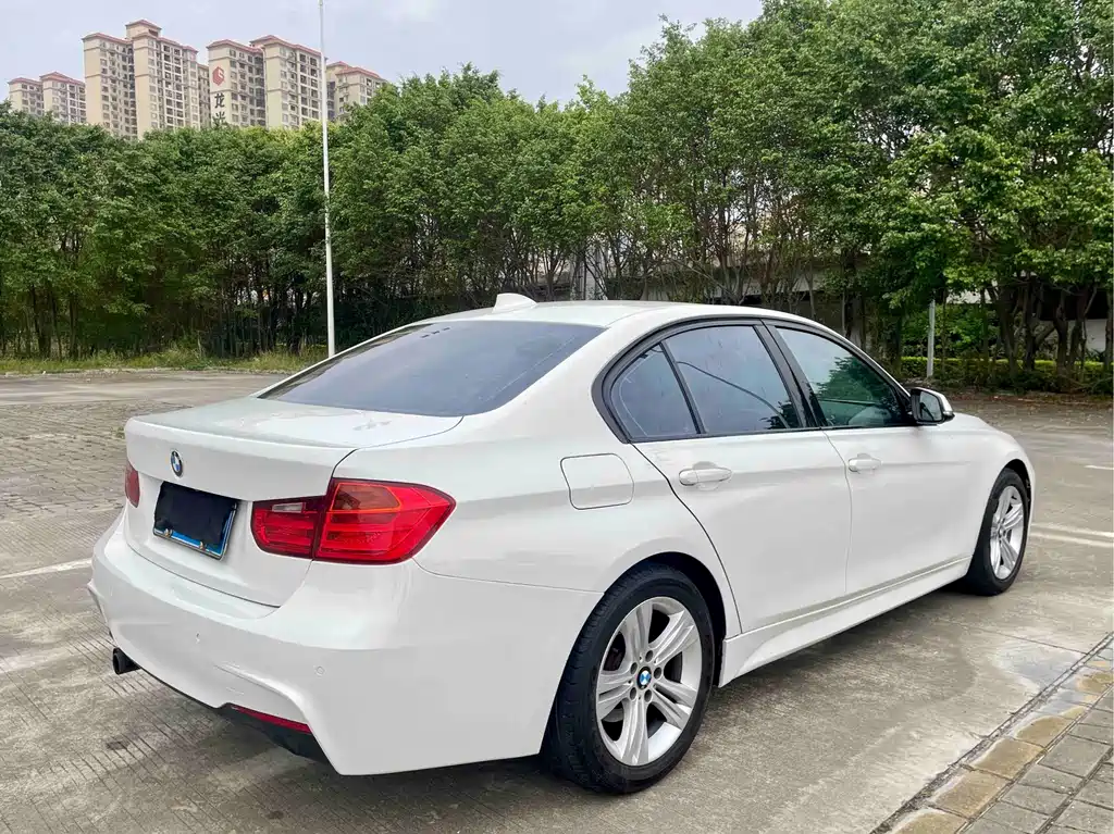 BMW 3 Series — миниатюра 14