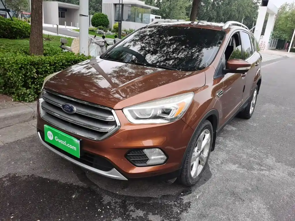 Ford Kuga — миниатюра 2