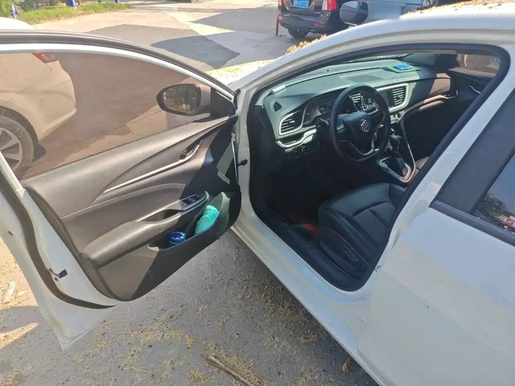 Buick Excelle — миниатюра 12