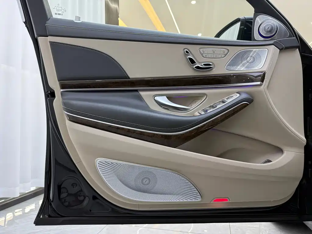 Mercedes-Benz S-Class — миниатюра 3