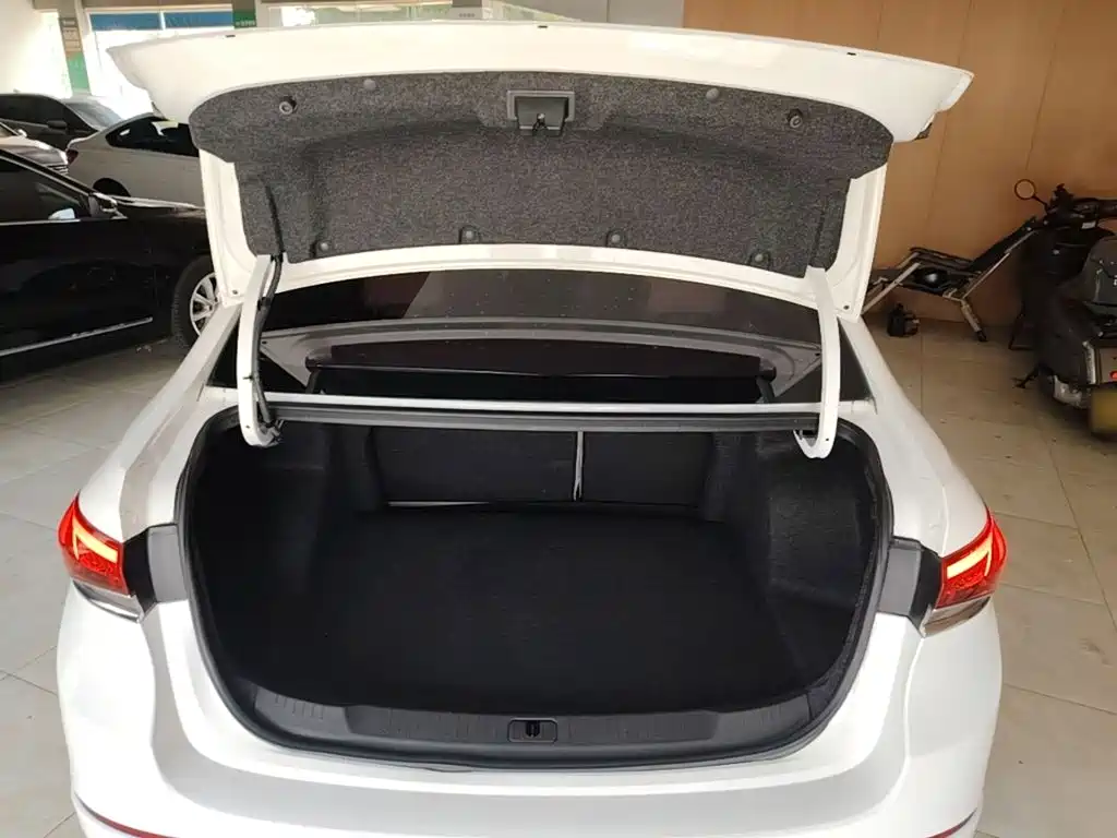 Buick Excelle — миниатюра 19