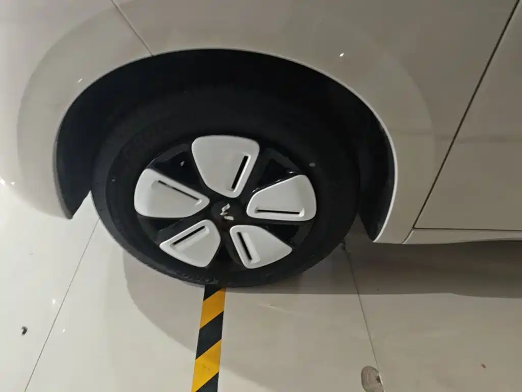 Wuling MINIEV — миниатюра 23