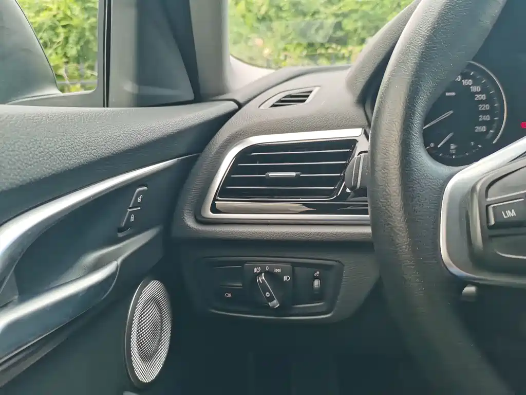 BMW 1 Series — миниатюра 18