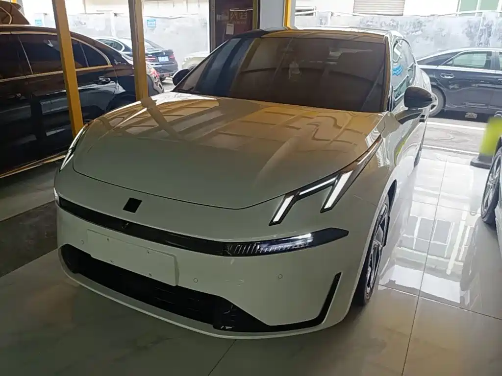 Lynk & Co 07 EM-P 2024 EM-P 126 Halo
