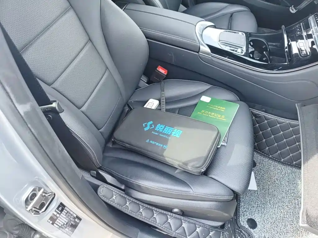 Mercedes-Benz EQC — миниатюра 25
