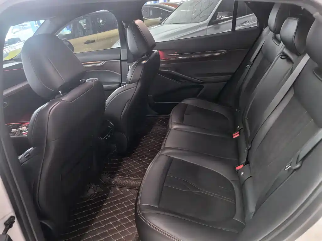Ford Mondeo — миниатюра 12
