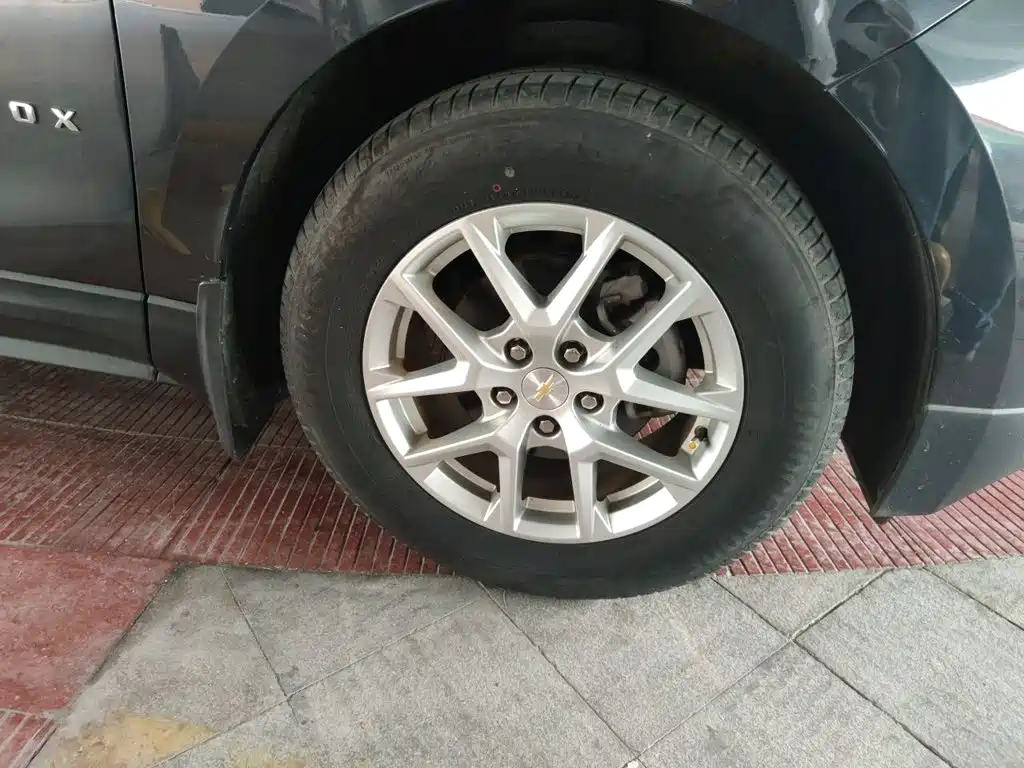 Chevrolet Equinox — миниатюра 8