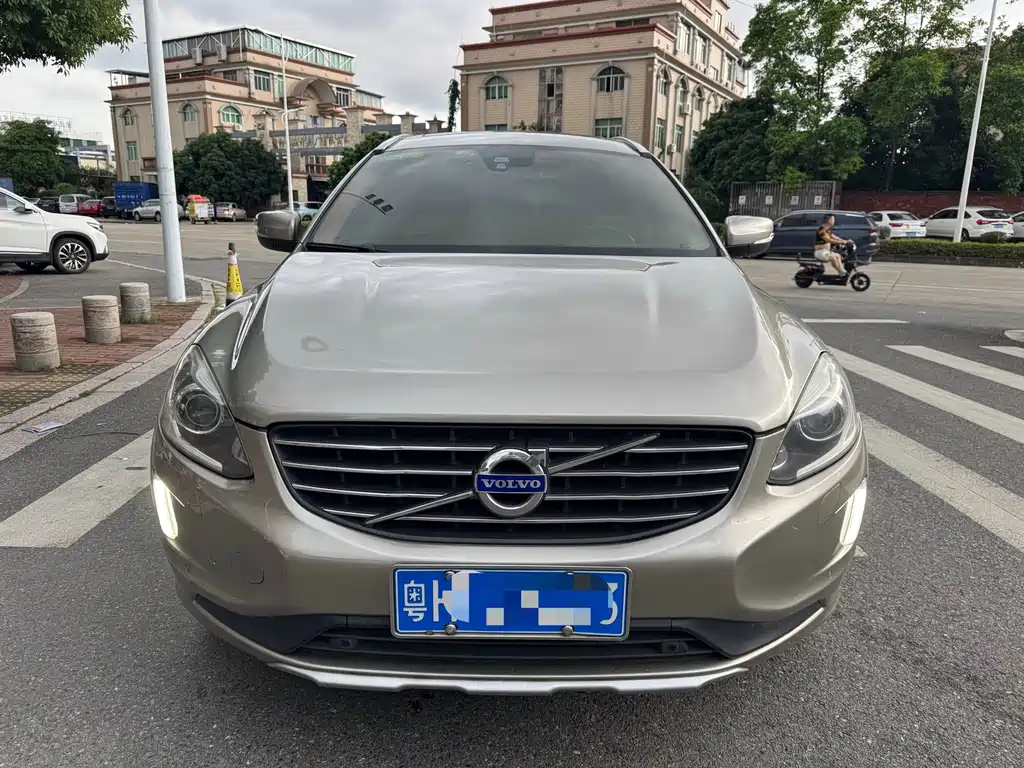 Volvo XC60 (Import) — миниатюра 2