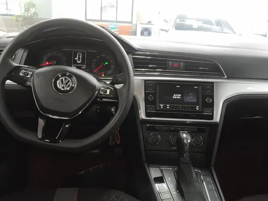 Volkswagen Lamando — миниатюра 12