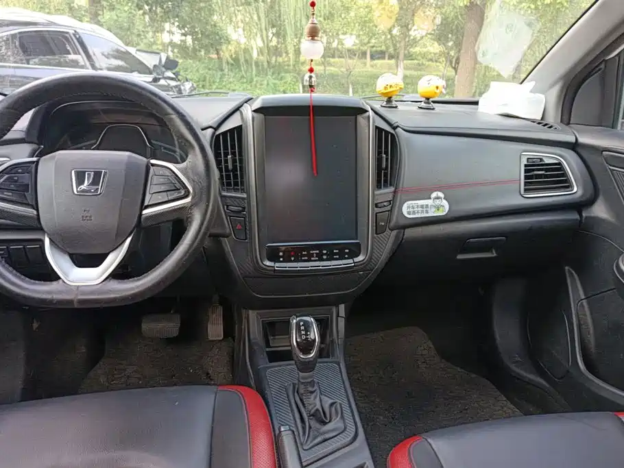 Luxgen U5 SUV — миниатюра 13