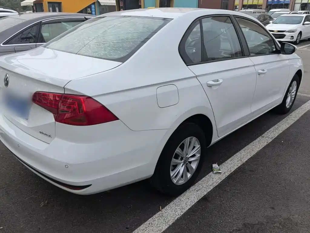Volkswagen Bora — миниатюра 7