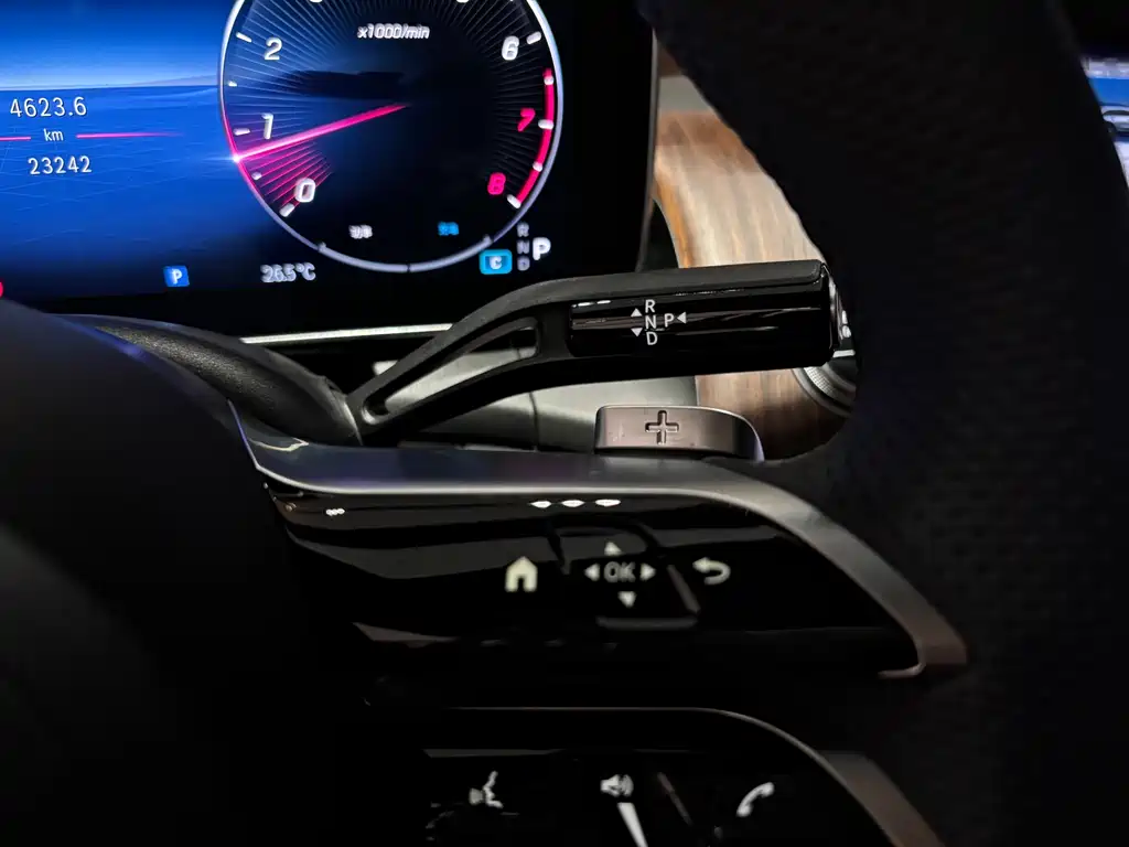 Mercedes-Benz GLC — миниатюра 12