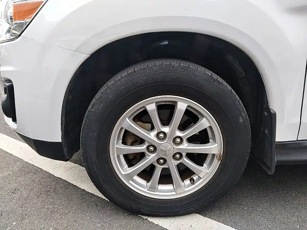 Mitsubishi ASX — миниатюра 23