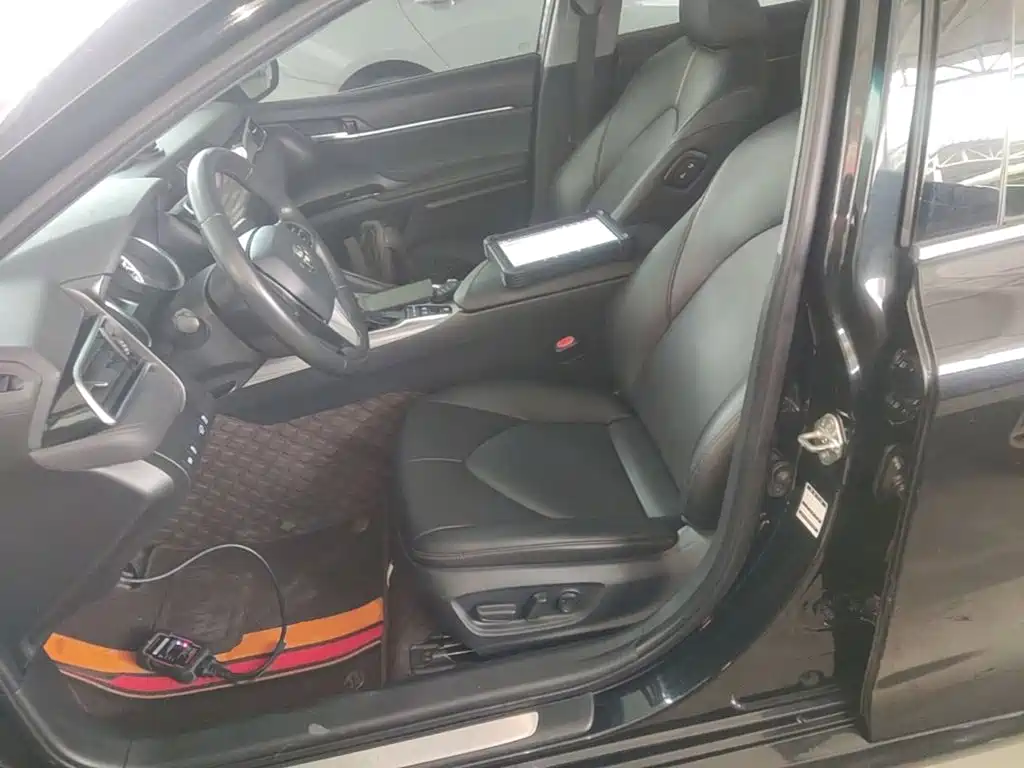 Toyota Camry — миниатюра 15