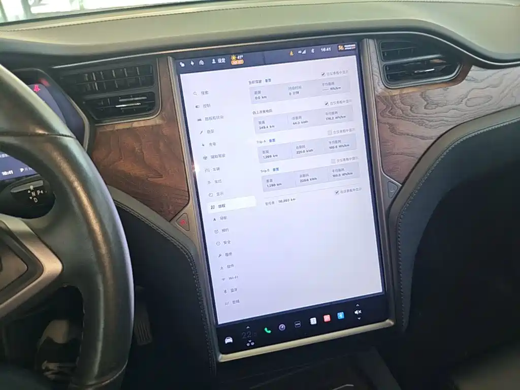 Tesla Model X — фотографии объявления, Фото 13