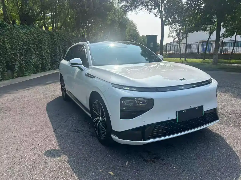XPeng G9 — миниатюра 3