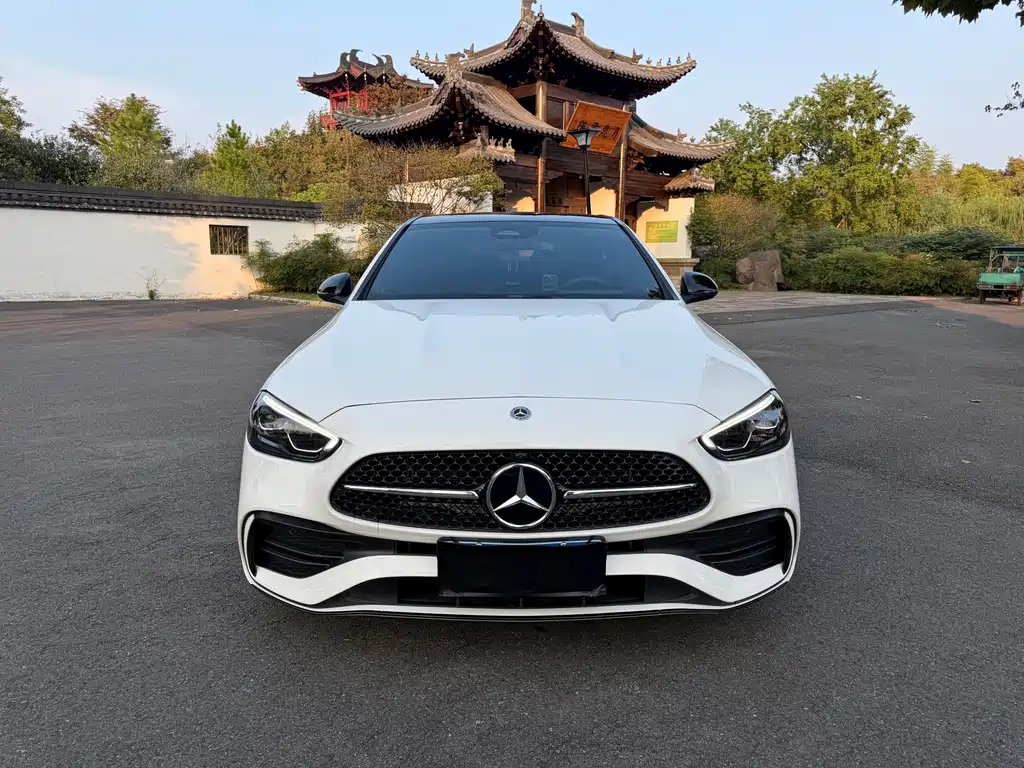 Mercedes-Benz C-Class — миниатюра 2