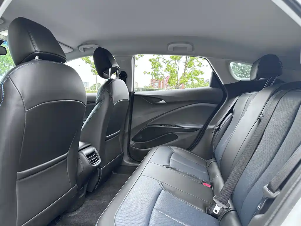 Buick Velite 6 — миниатюра 6