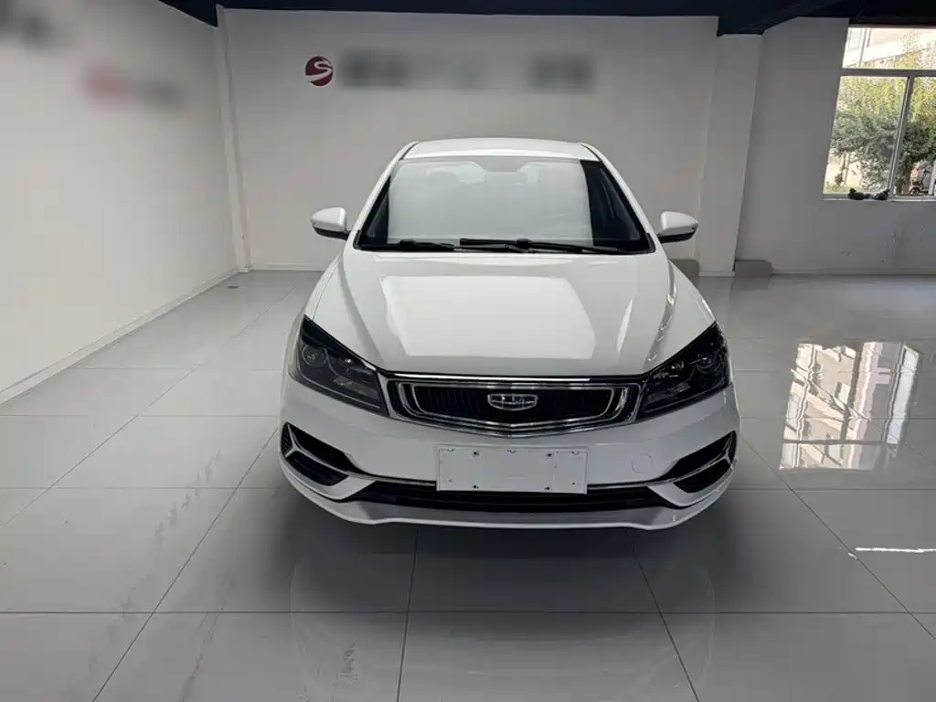 Geely Emgrand — миниатюра 3