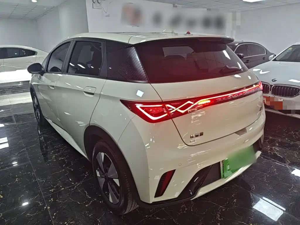 BYD Dolphin — миниатюра 5