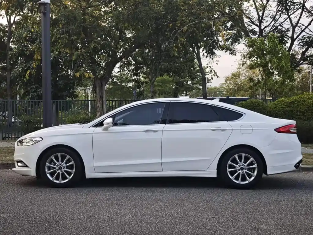 Ford Mondeo 2017 EcoBoost 180 Fashion