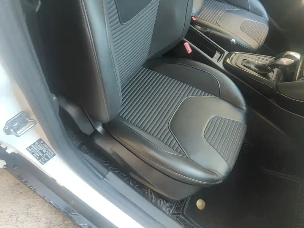 Ford Focus — миниатюра 25