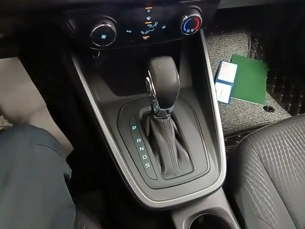 Ford Escort — миниатюра 14