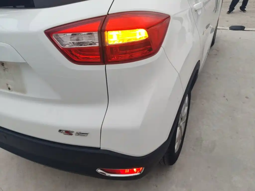 Changan CS15 — миниатюра 8