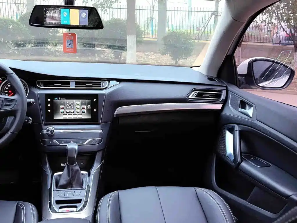 Peugeot 408 — миниатюра 17