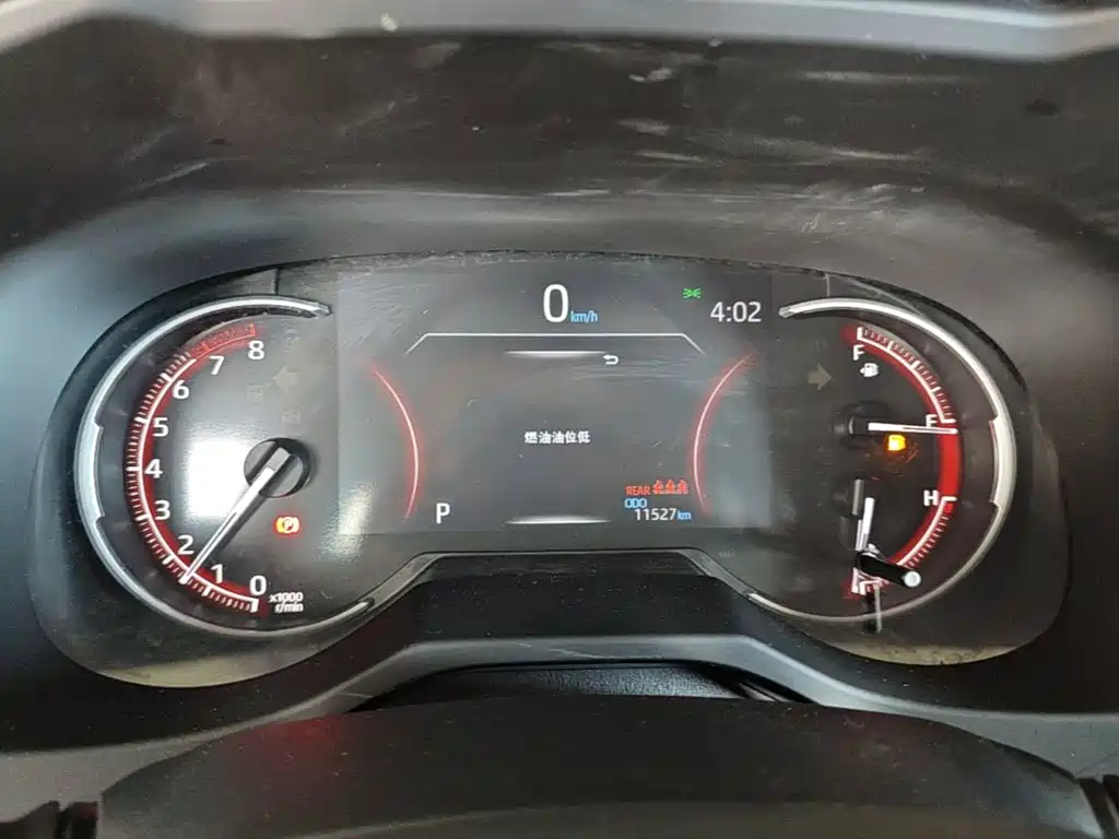 Toyota RAV4 — миниатюра 12